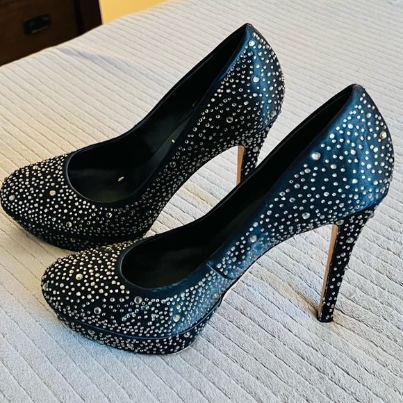 BCBGMAXAZARIA Black Satin & Champagne Rhinestone Round Toe 1"Platform Stilettos - Picture 4 of 9